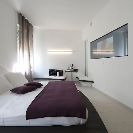 دومو الفندقية بخدمة ذاتية 4* ميلان