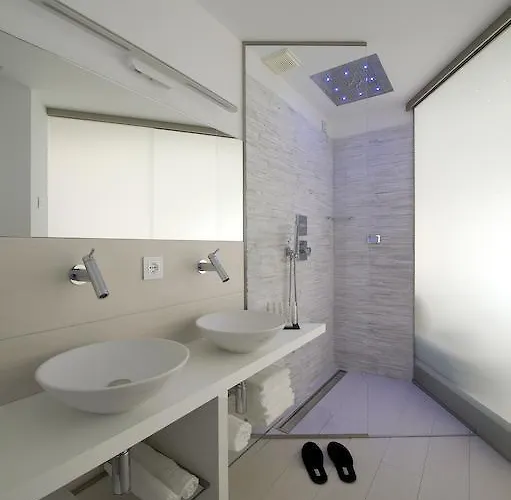 دومو الفندقية بخدمة ذاتية