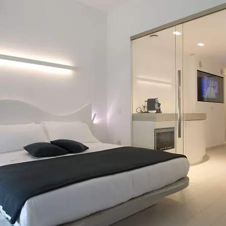 Duomo Apartahotel